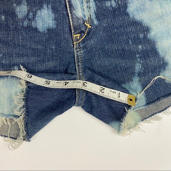 Abercrombie & Fitch Bleached Cut Off Shorts - Picture 6 of 8